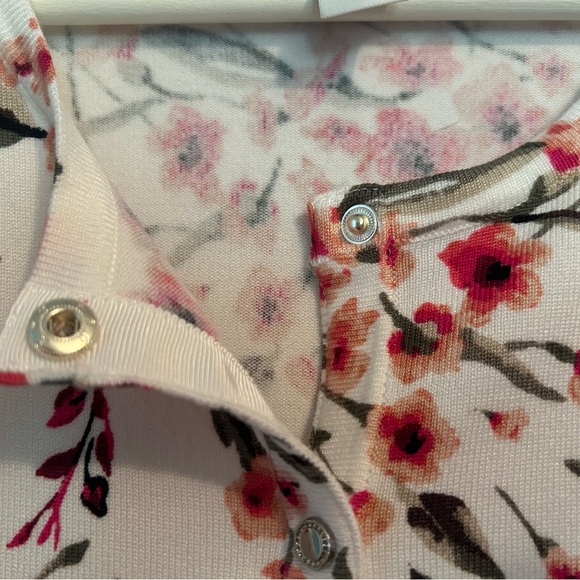 White House Black Market floral cardigan size Medium - Picture 5 of 6